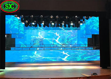 Die-Cast Aluminum Housing P6 Full Color Indoor Suspended LED Screen 2500nits Brightness 27777 dots/sqm Pixel Density