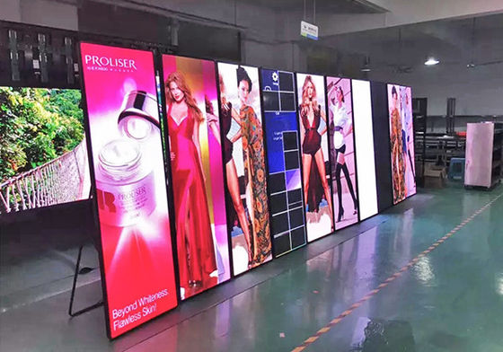 Smd2121 P2.5 1000nits LED Poster Display Aluminum 640*1920mm