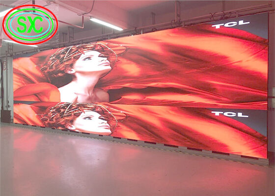 Clothing Store P2.5 Poster Mirror Indoor Full Color LED 192mm X 192mm full color led display