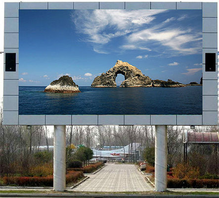 P10 Outdoor Building Full Color LED Display 10mm Pixel Pitch IP65 Waterproof