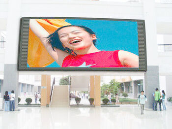 Outdoor Full Color P10 Advertising 6000cd / ㎡ Brightness High Quality LED Billboard