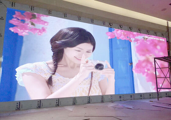 Advertising Led Video Display Panel Customized HD 5mm Pixels Full Color 1R1G1B