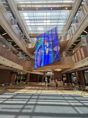 P3.91-7.82 Glass Transparent Led Display 32768 Pixels / Sqm High Brightness For Window，500x1000mm cabinets ，3500 brightn