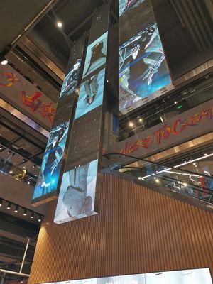 P3.91 LED Transparent Video Display Screen Indoor 500x1000mm 1920hz refresh Window Glass LED Advertising Screen Display