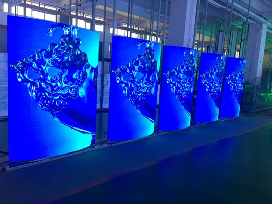 Seamless P5 Indoor Full Color LED Display High Definition SMD 3-In-1 Lightweight