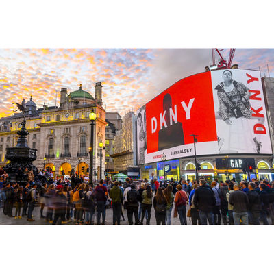 P6 Outdoor High Brightness LED Billboard Full Color Waterproof Display Screen