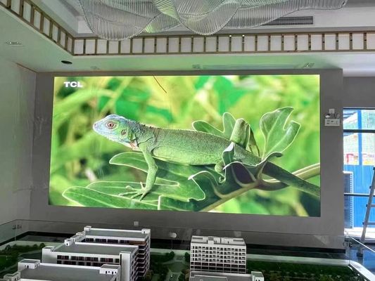 Full Color 512x512 Modular Led Screen P4 Led Indoor Led Display Video Outdoor RGB Customized CE ROHS FCC  256*128