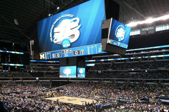 P10 Outdoor LED Display For Stadiums IP65 Waterproof 10mm Pixel High Brightness