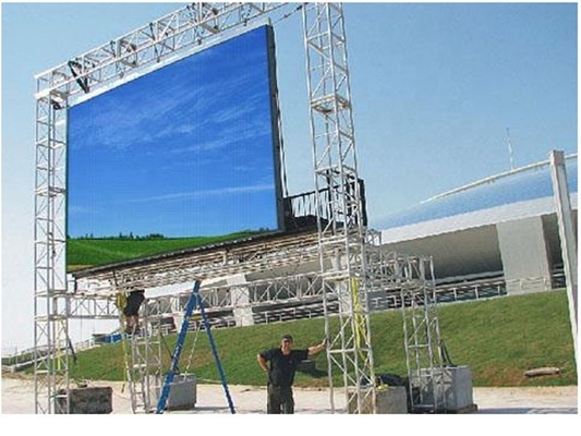 P2 Indoor Full Color LED Billboard Die-Cast Aluminum Billboard Plain Steel Cabinet 128 X 64 Matrix
