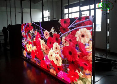 Outdoor Waterproof And Moistureproof Solid/Iron Box HD 250*250mm P4.81 LED Advertising Screen