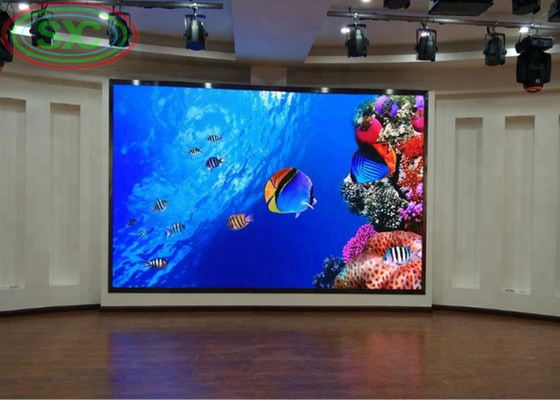 Small pixel pitch 4 Indoor Full Color LED Display SMD 2121 62500 Dots / m² with 3 Years Warranty