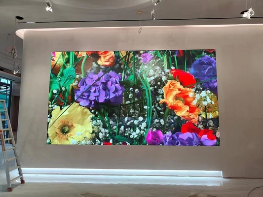 High Resolution Indoor Full Color LED Display with 1/16 Scanning Mode 1200Hz Refresh Frequency for Smooth Video Playback