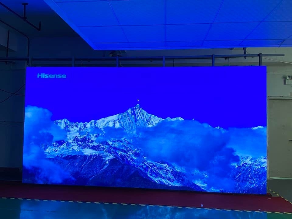 High Resolution P2.5 LED Video Wall Panel 1300nit Indoor Rental LED Screen