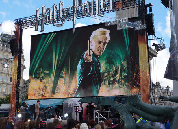 Outdoor Rental LED Display P6 LED Screen Die Casting Aluminum Cabinet Light Weight  P1.5 COB