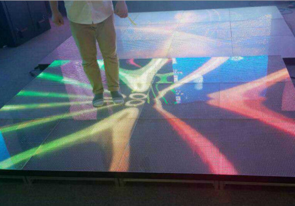 P8.928 Custom Indoor light up dance floor rental With Rada Touch System , 1/7 Driver Mode