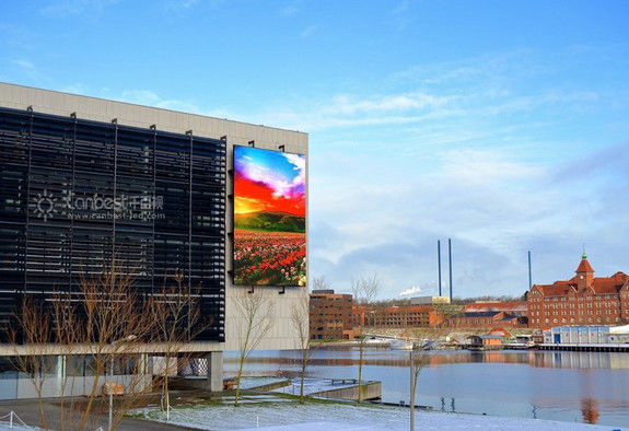 Outdoor P10 SMD Billboard Led Screen water proof 1920HZ IP65 color led display