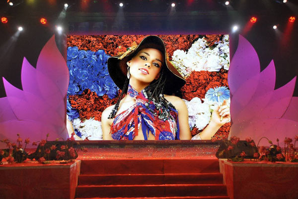 Ultra Clear Die-Cast Aluminum Full Color P5 Indoor Signage Display LED Screen