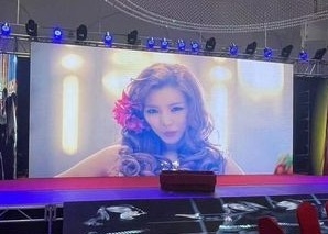 Metal Full Color SMD2121 P4 Indoor Rental LED Display For Concerts