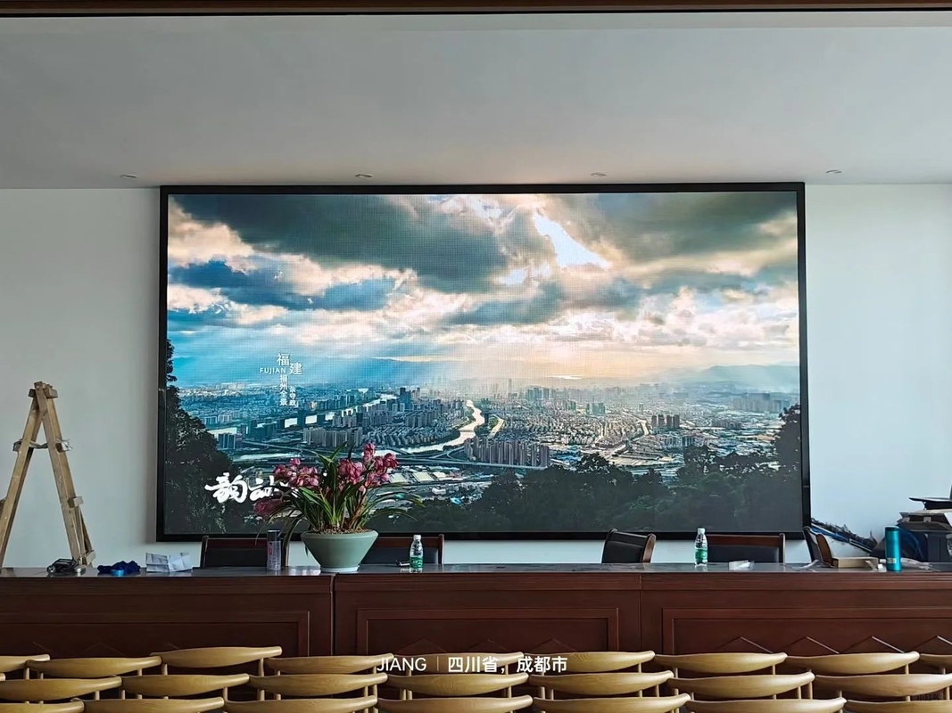 P2.5 Video Image Full Color LED Die-Cast Aluminum 10000 Points/Square Meter Pixel Density