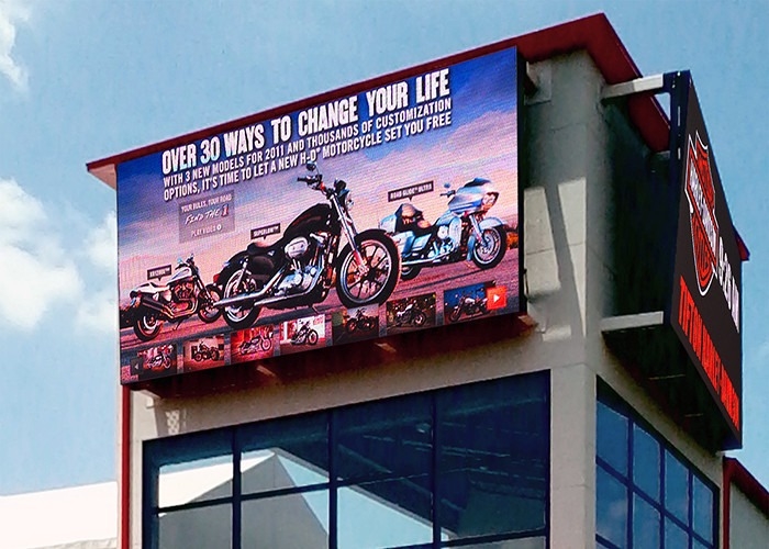 Full Color Outdoor Waterproof High Brightness LED Screen Rental P3 Commercial Center Installation