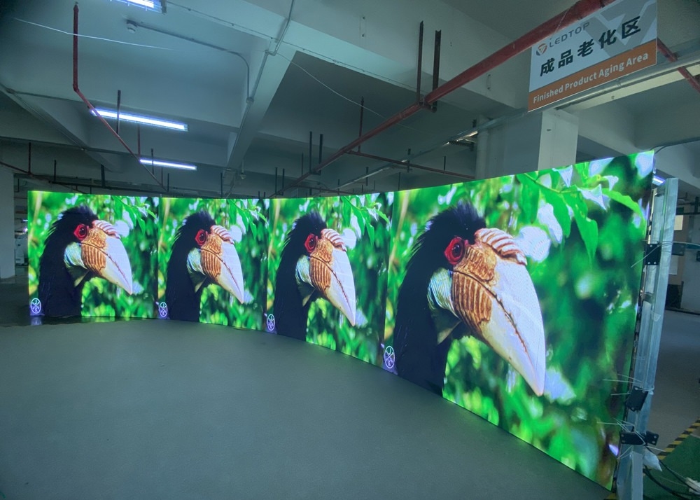 High Brightness Fixed Led Display with Mtbf 5000 Hours White Balance Brightness ≥7500cd/m2 and Backside Service