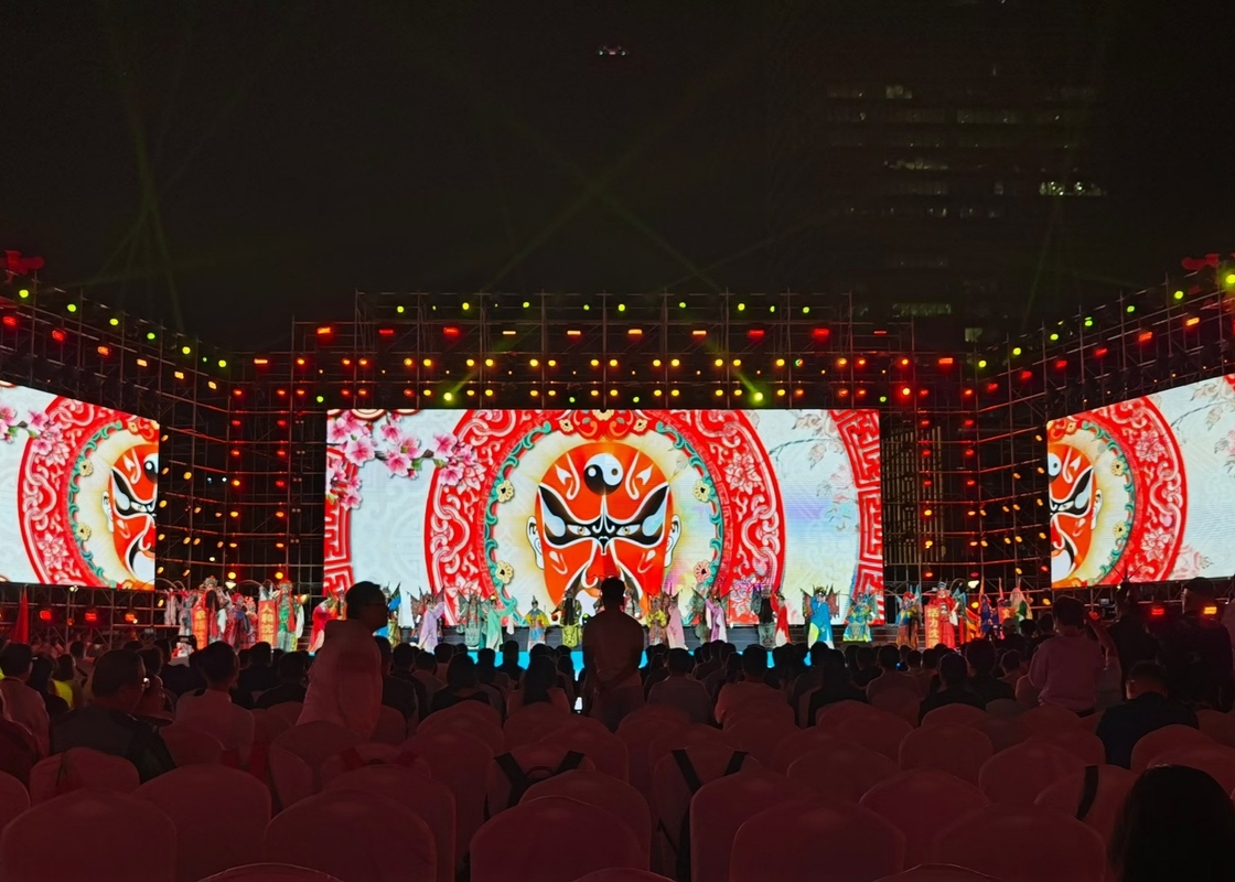 Ultra-Thin, Ultra-Clear, IP65, High Brightness, Outdoor Weather-Proof LED Advertising Screen P10 P12