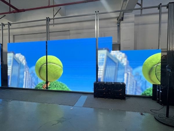 Iron and Steel Cabinet P5 SMD Indoor Full Color LED Rental Screen for Soccer Stadium 64x32 Dot Matrix / Eco-Friendly