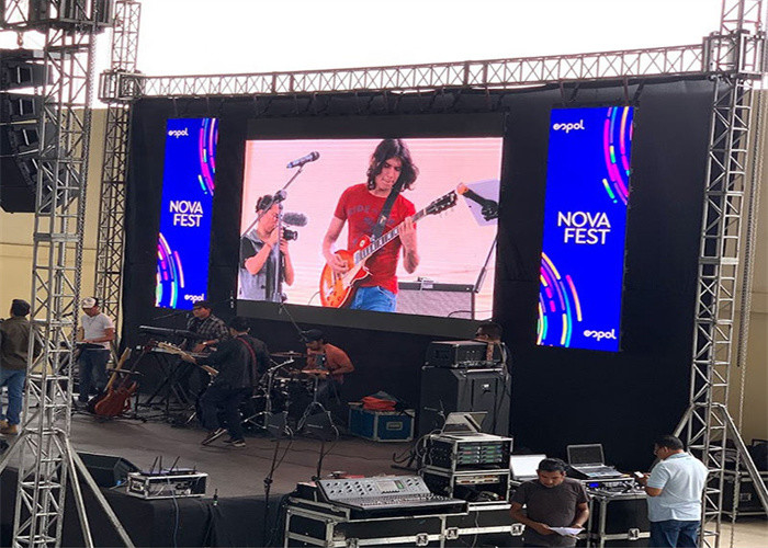 Outdoor P4.81 LED screens with floor standing, high brightness 5500 cd / m2