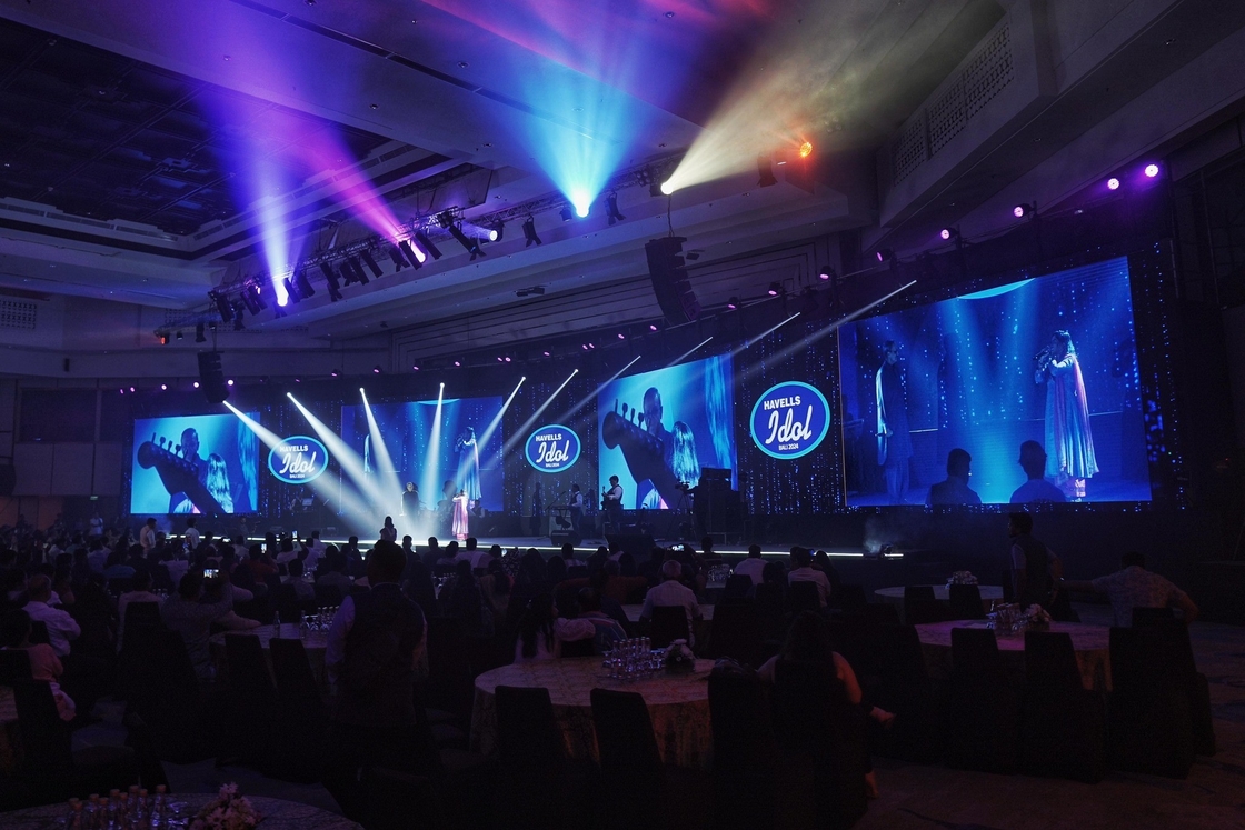 P2-32S Indoor Full Color LED Display Module with Constant Drive and 640*640mm Cabinet Dimension