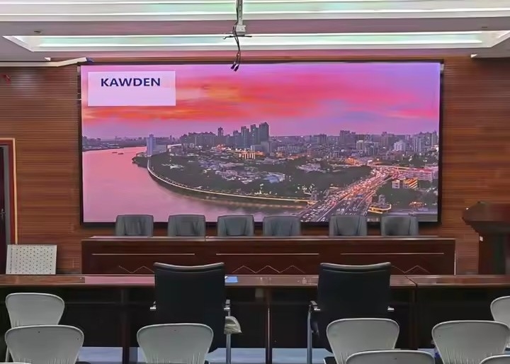 SMD2121 Suspended LED Leaser Full Color LED Screen 2500nits Brightness