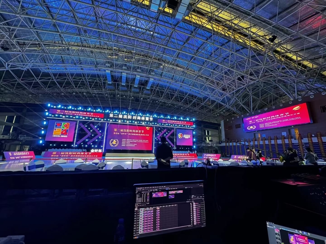 Full Color Indoor Stage LED Die-Cast Aluminum Screen Iron Cabinet LED Display With 3 Years Warranty