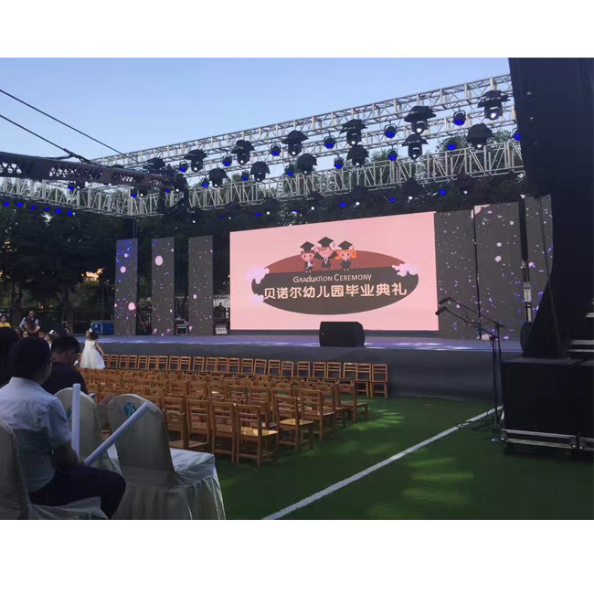High Brightness and Uniformity Stage LED Screens P3.91 for Outdoor Environment with 140 deg Viewing Angle