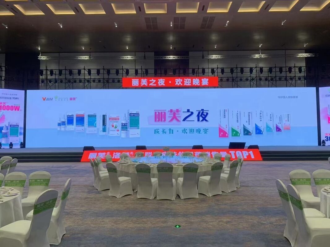 Indoor Full Color LED Display with SMD2020 and SMD1515 LED Types Providing Bright and Energy Lighting for Rental Events