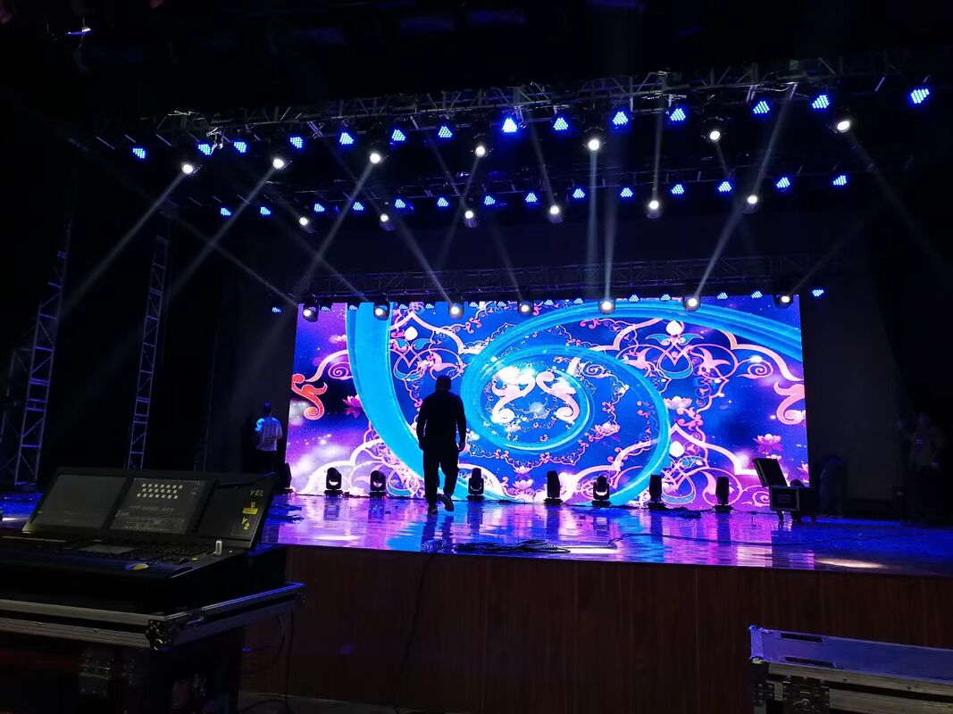 Indoor p3  Full Color LED Display with Remote Management via VPM ADSL Compatible with PC and Web Net for Convenient Operation