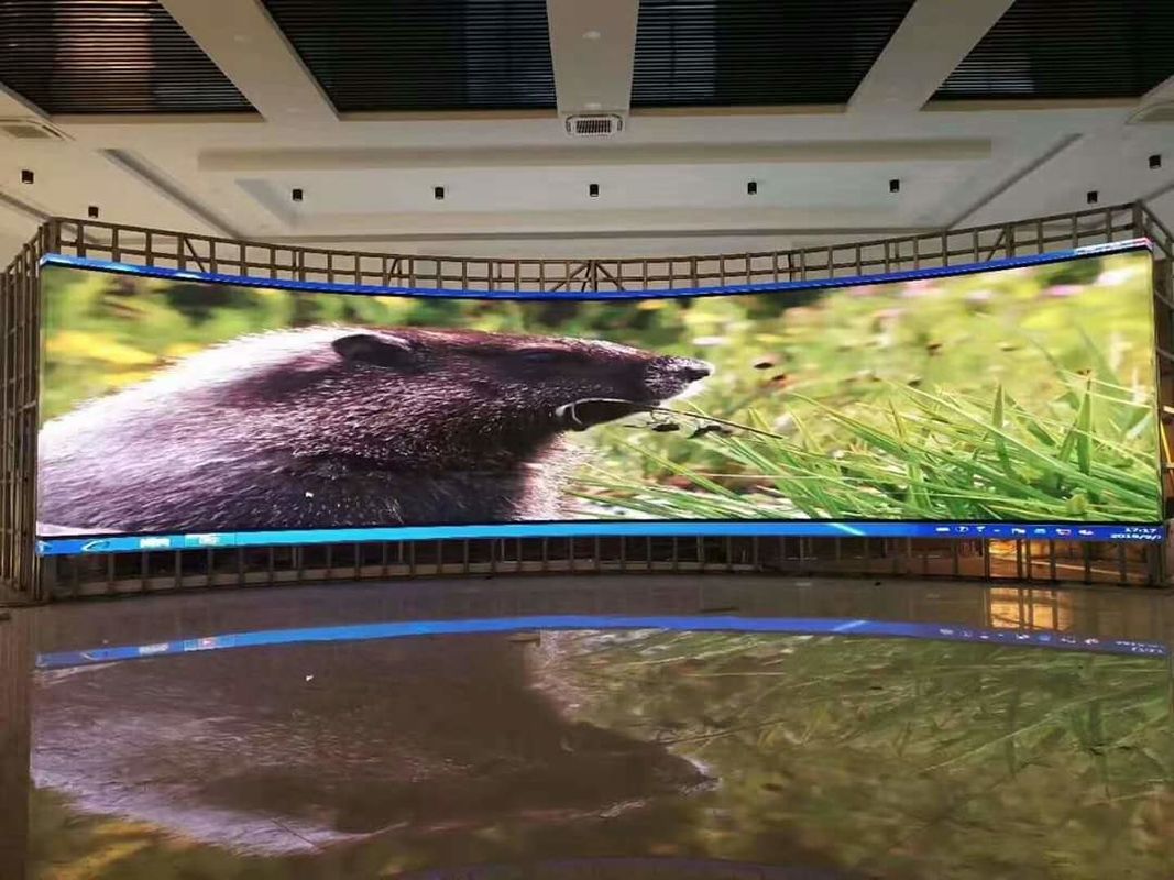 256*128mm Indoor Full Color LED Display Screen Safety Performance Structure