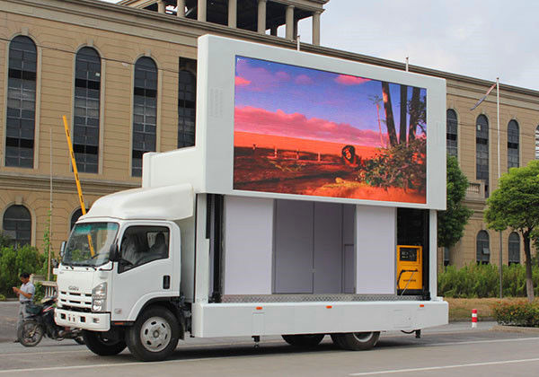 P6 Outdoor Full Color Mobile LED Display Truck Screen IP65 Waterproof
