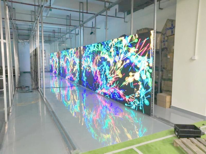 2000cd/Sqm Brightness Transparent LED Screen , Full Color Advertising LED Billboards