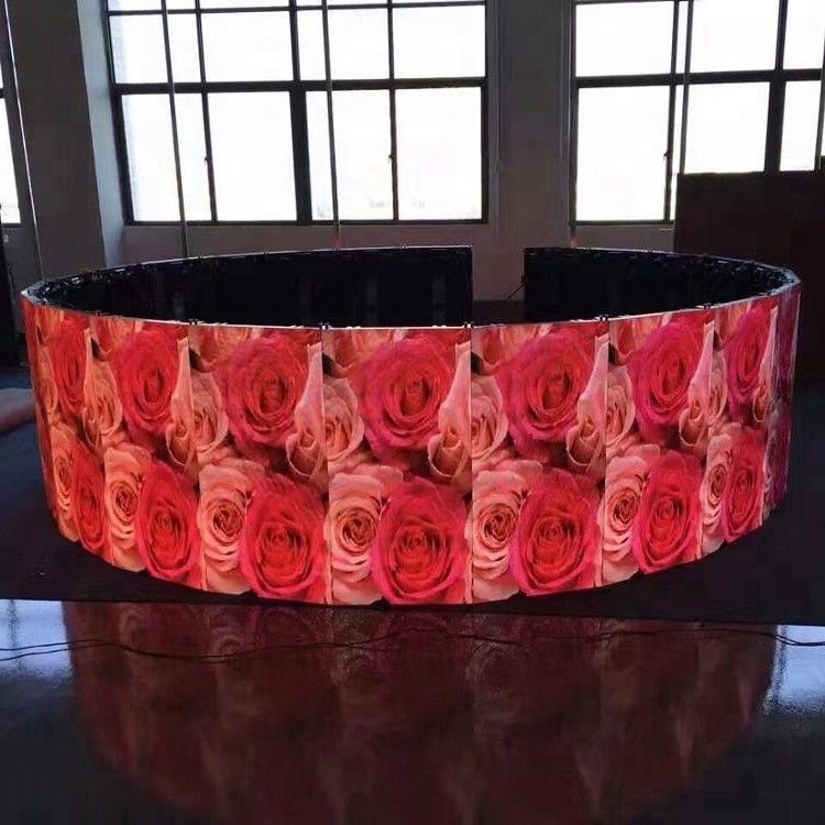 P3.91 Full Color 360 Degree Cylinder LED Display Outdoor 3.91mm Pitch