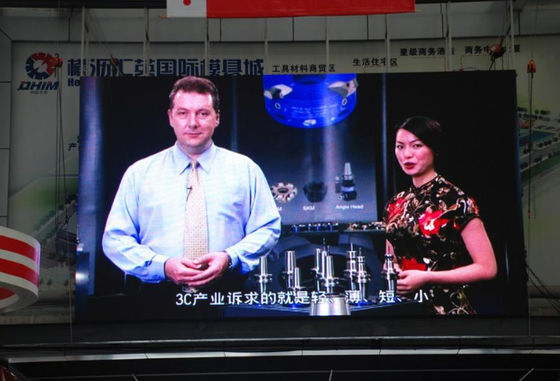 Good price Indoor Led Video Wall P4 led screen 1800 Brightness Meanwell Power Supply , 512mm×512mm 3840Hz online