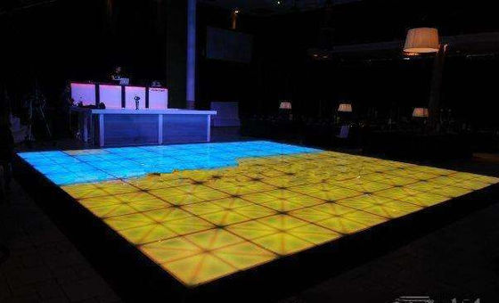 Good price 3D Effect 10000 Pixel Rgb Portable Led Dance Floor Ip34 Protection Level portable led dance floor online