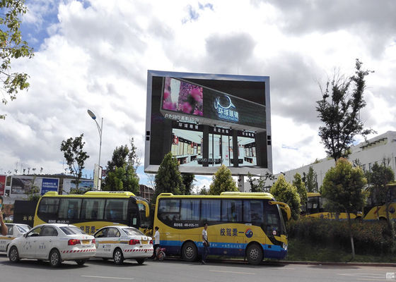 P10 Outdoor Full Color LED Billboard 10mm Pixel 600W/M2 IP65 Waterproof