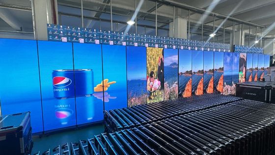 Cutting-Edge Aluminum Cabinet Commercial LED Display 680x2000mm Screen Size for Your Business Need