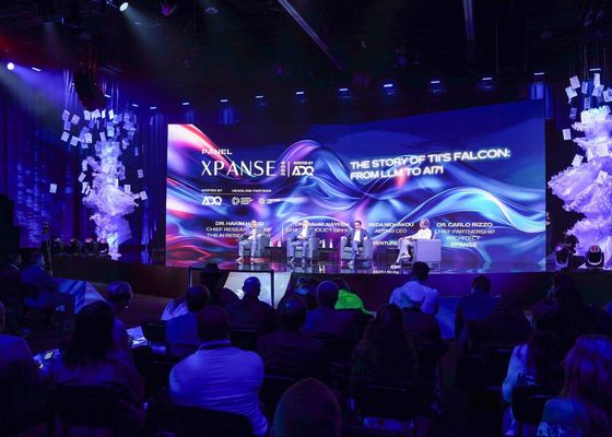 Good price Indoor Mosaic-Free Full-Color Advertising LED Screen P5 Commercial Center Installed online