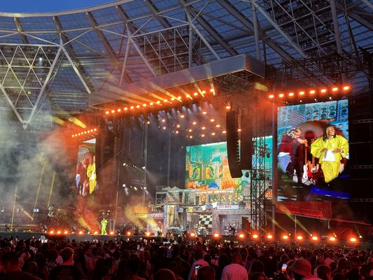 SCXK-RGB LED Display Advertising LED Screens with 120° / 60° View Angle and Customizable Size