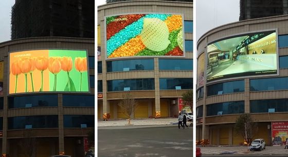 Waterproof IP65 Outdoor Full Color LED Display with Dot Density of 250000dots/sqm and Module Size 250*250mm
