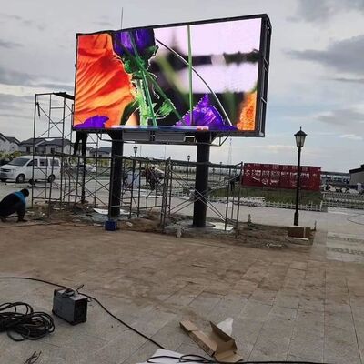 Outdoor  LED Screen P4 Wall Mount Advertising Billboard with 960x960mm cabinet and 3840hz refresh rate