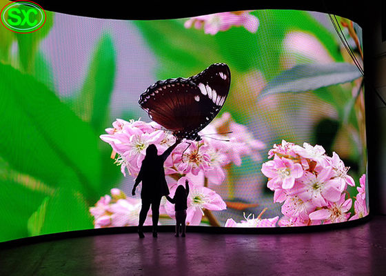 Good price Wifi Curve SMD p4 LED Screen 62500 pixel 16 scanning , Dustproof  Waterproof online