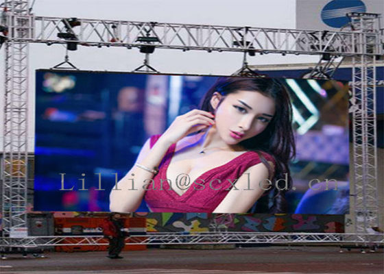 Outdoor Advertising P8mm LED Display Screen Waterproof And High Brightness With 1/4 Scan Module Style