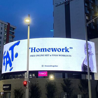 P6 960x960mm  LED Outdoor LED Display with 3840hz refresh rate and 6000 brightness